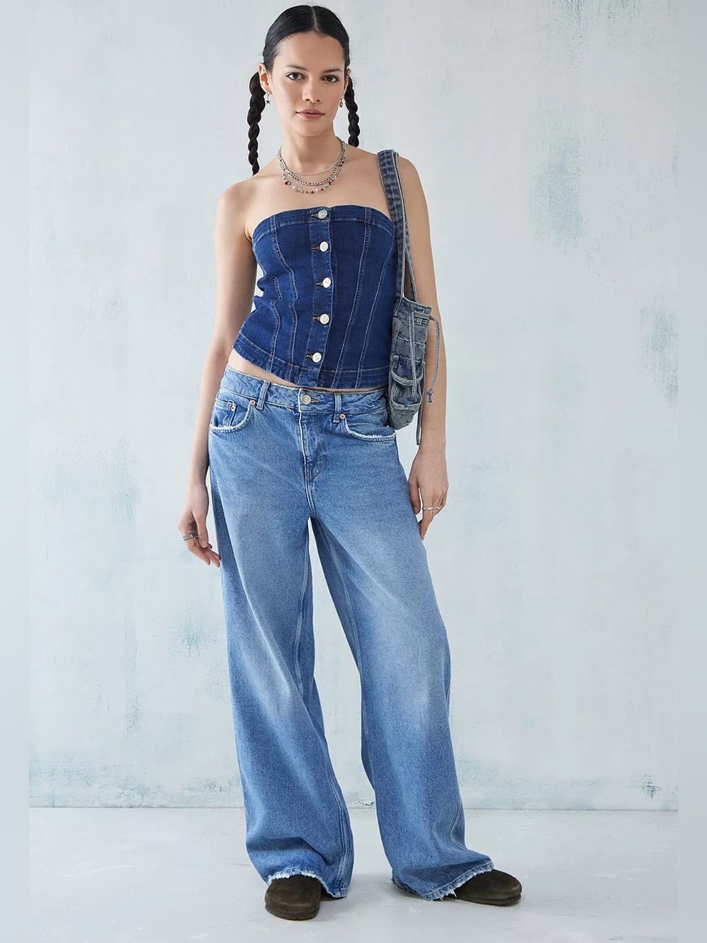 BDG Wide-Leg High Rise Puddle Jeans - Light Denim Wash - 28/32